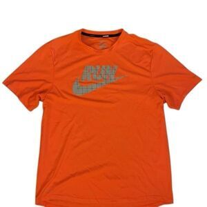 NIKE RUN GRAPHIC ATHLETIC T SHIRT
